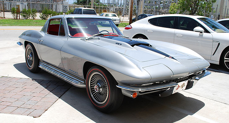 1967-Chevrolet-Corvette-427