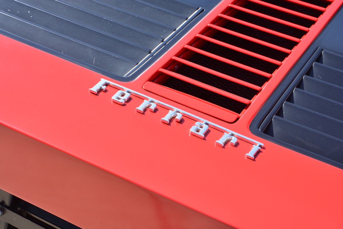1982-Ferrari-512BBi-12