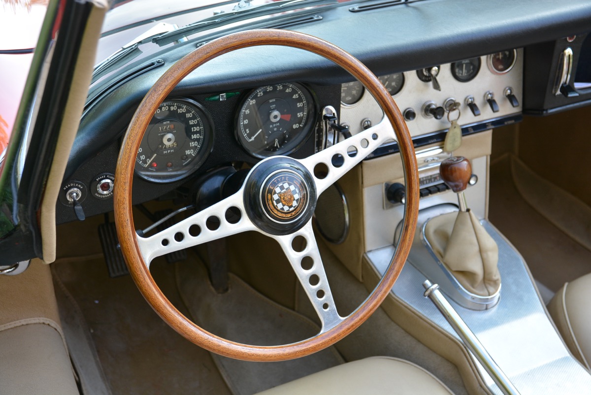 1963-Jaguar-XKE-Roadster-For-Sale-043
